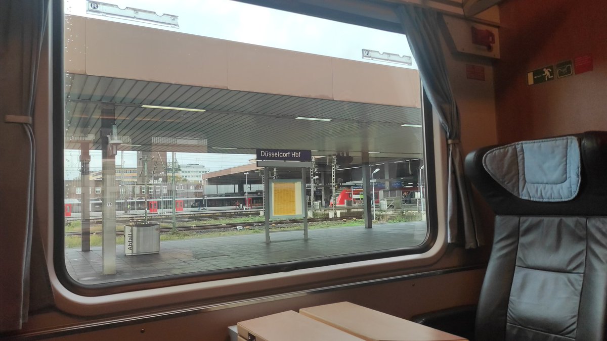 On my way to the fantastic <a href="/TheAdaPohl/">Ada Pohl</a> in Hamburg. After months of preparation we are finally going to be in the same place to practice and do a test run at <a href="/MOIAmobility/">MOIA</a> tomorrow. Looking forward to what's coming!