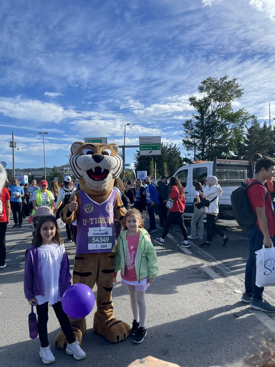 utigers_'s tweet photo. 45. İstanbul Maratonunda arkadaşlarım ve öğretmenlerim ile iyilik için koştuk! 💜

#UğurluOlmak
#KoşarAdımLÖSEV https://t.co/1aB2DOjELV