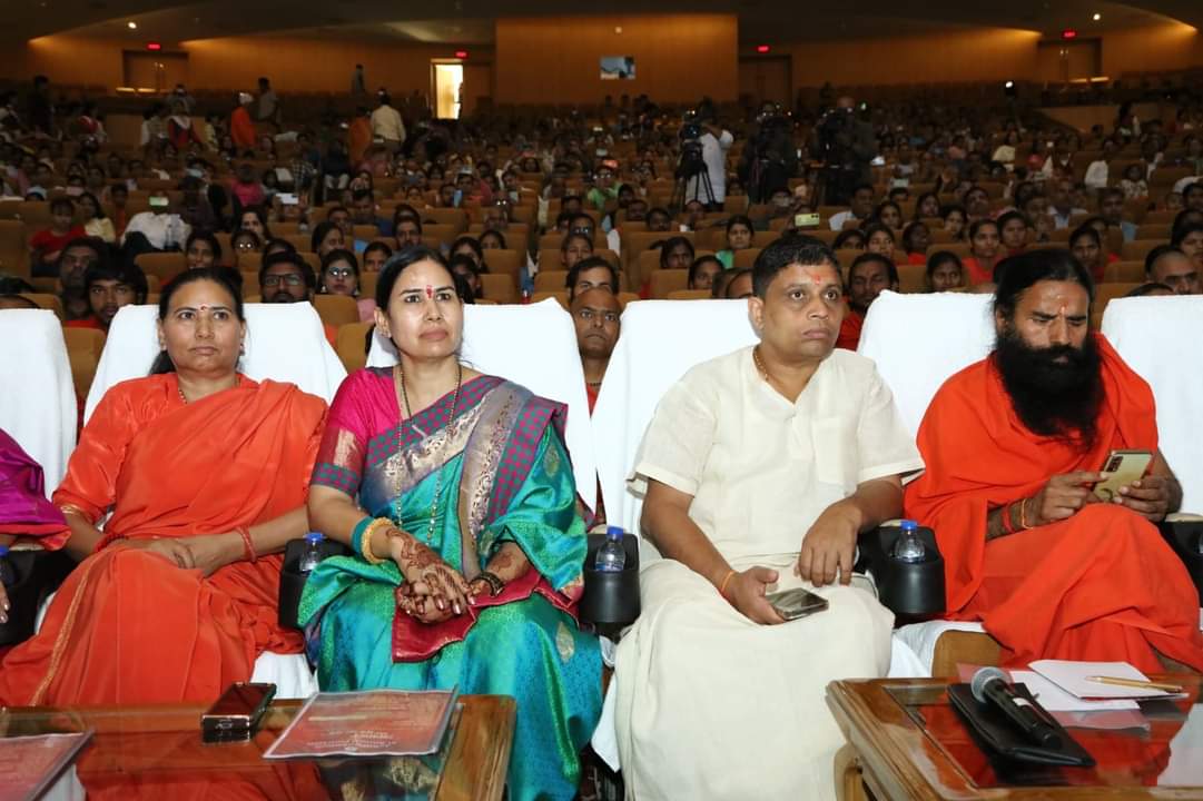 Sadhvi_Devpriya's tweet photo. Acharyakulam Annual Function https://t.co/GyTbcLaLT7