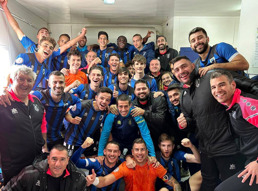 💥Queríais otra foto de ➕3️⃣❗️

Pues otra foto de ➕3️⃣❗️

Seguimos sumando, seguimos con el plan 💙🖤

#VamosParla