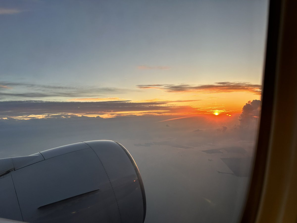 aiterre's tweet photo. 福岡到着！
空の旅も楽しかった https://t.co/bgGklnKpiK