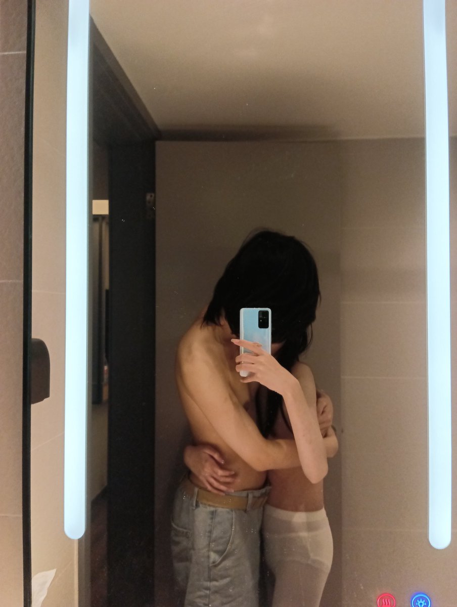 Weideriche_'s tweet photo. 我们永远在一起 https://t.co/FifJiGFnA9