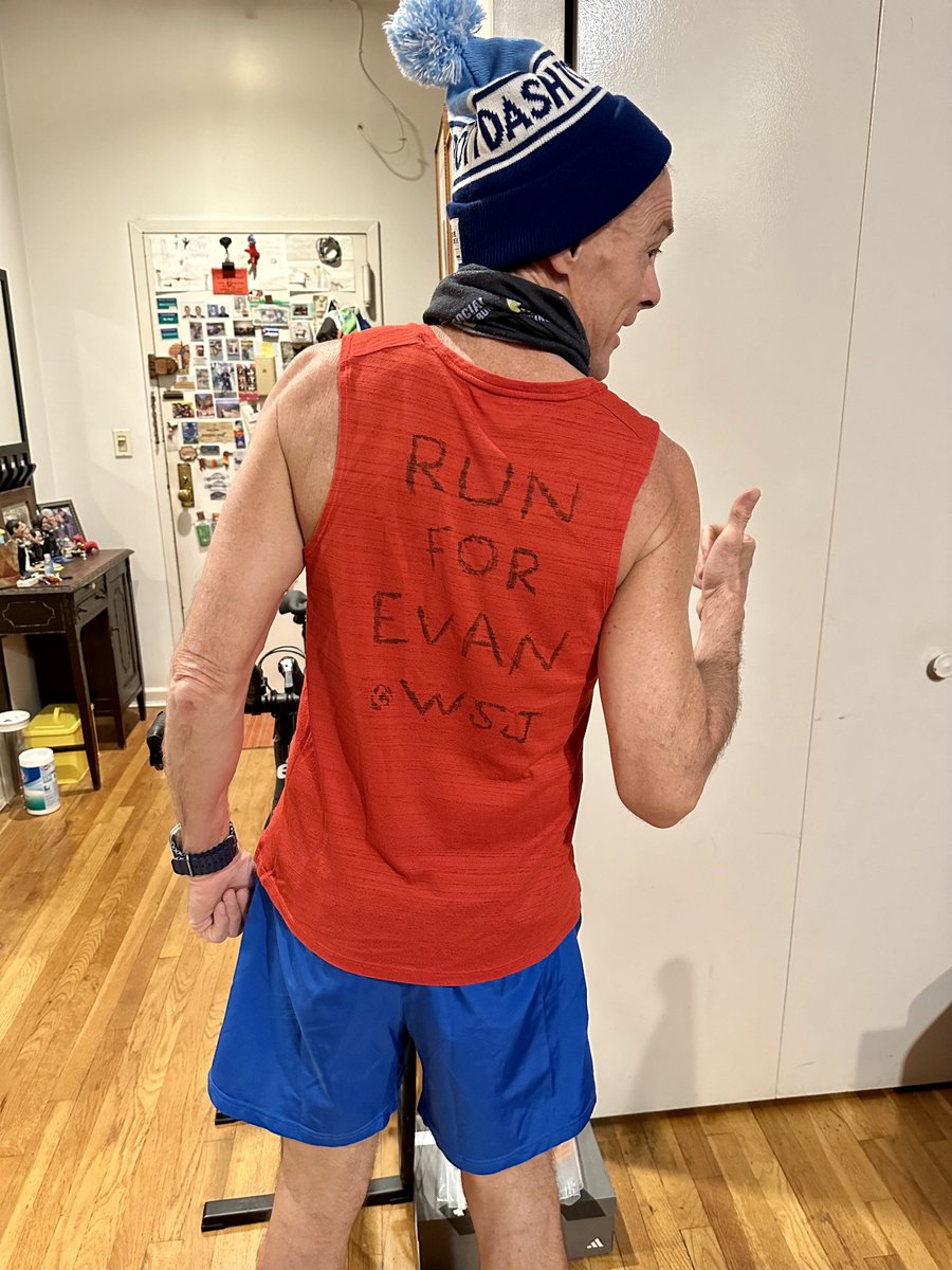 wadeNYC's tweet photo. #RunForEvan at the #nycmarathon https://t.co/K7IjNGeak5
