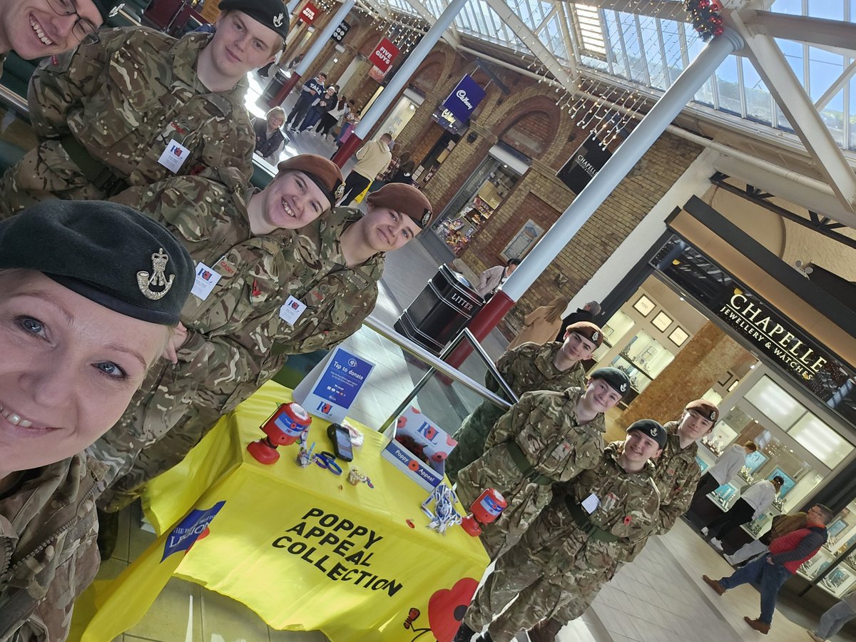 Another day of Poppy Selling eith some awesome cadets and CFAV'S. 

@OCSwordWiltsACF 
@WiltsACF 
@RSMIWiltshire 
#inspiretoachieve 
#WeWillRememberThem
