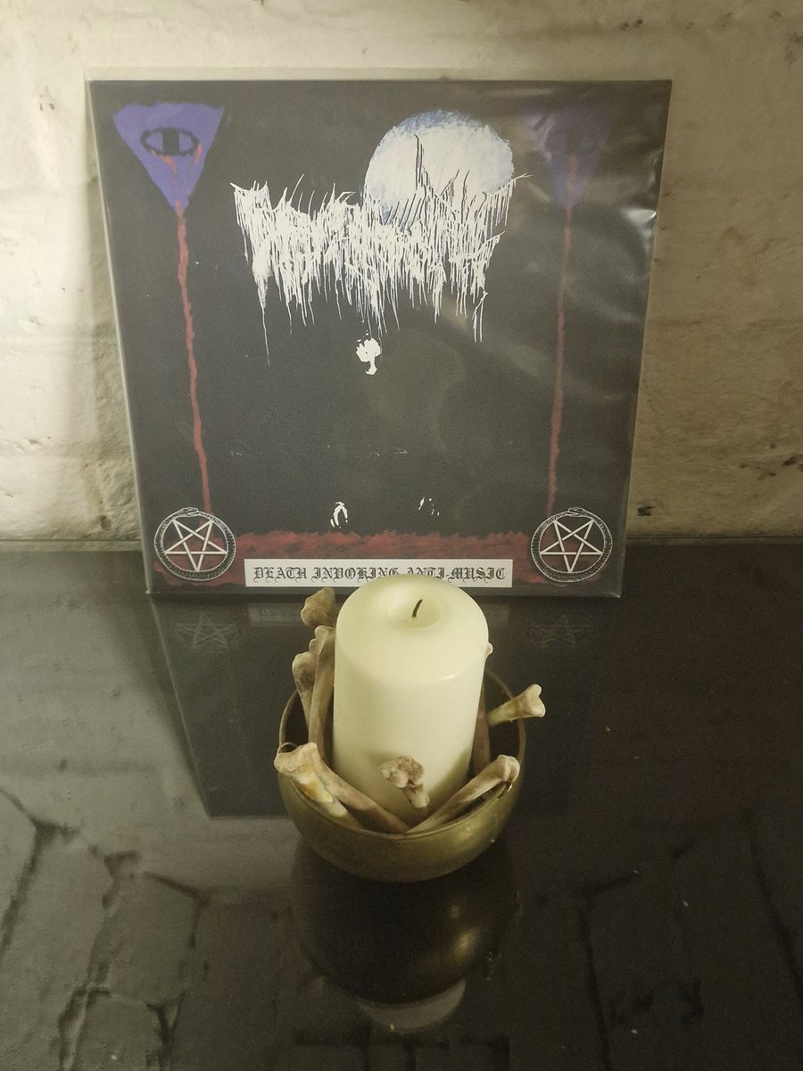 LordOfTheShado8's tweet photo. Kneel at the altar of Burning Apparition Of The Master. Currently spinning this viscous, visceral and truly hateful masterpiece. Comprised of the first two Demo's released in 2019 this is hatred personified. Not for the faint of heart. #foras #lordoftheshadows 🕯 💀 ⛓️ ⚔️ 🥀 https://t.co/XZiUm0Oyad