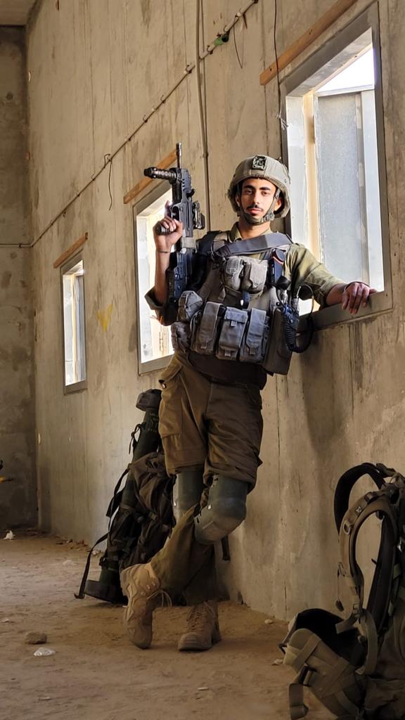 JonathanBerim's tweet photo. TRISTEZA: en Gaza cayó el sargento Yehonatan Maimon (20), de Ofakim, de la unidad de reconocimiento de la Brigada Nahal. Otro soldado de la misma unidad y un oficial reservista del Cuerpo Blindado resultaron gravemente heridos. Que Dios mande consuelo y curación. #ZL #HID https://t.co/iSJCOcHmpN