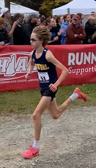 heather_simard's tweet image. #MOCNH #nodaysoff #fastkid #onlycvathlete #newenglandsherewecome #prby27sec @williamsimard @milesplit @NHTrackandField @nhsportspage @nhhssports @thetrackatnb @Nike @NBRunning @KeeneSentSports @LedgerTrans