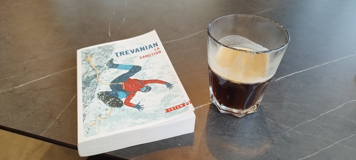 B0ud1c's tweet photo. #unbouquinuncafé, en pleine lecture de La Sanction, de Trevanian. Et dans les oreilles ? @jackjohnson et #sleepthroughthestatic. https://t.co/VQTBNxRy9s