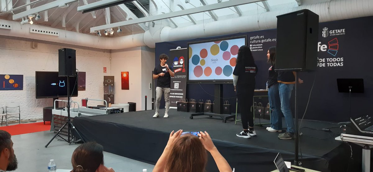 Hackathon Lovers tweet media