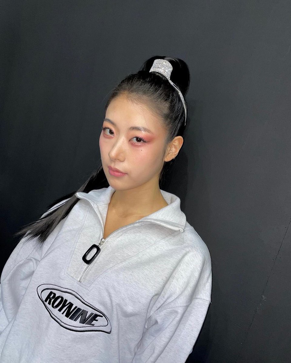 빵 tweet media