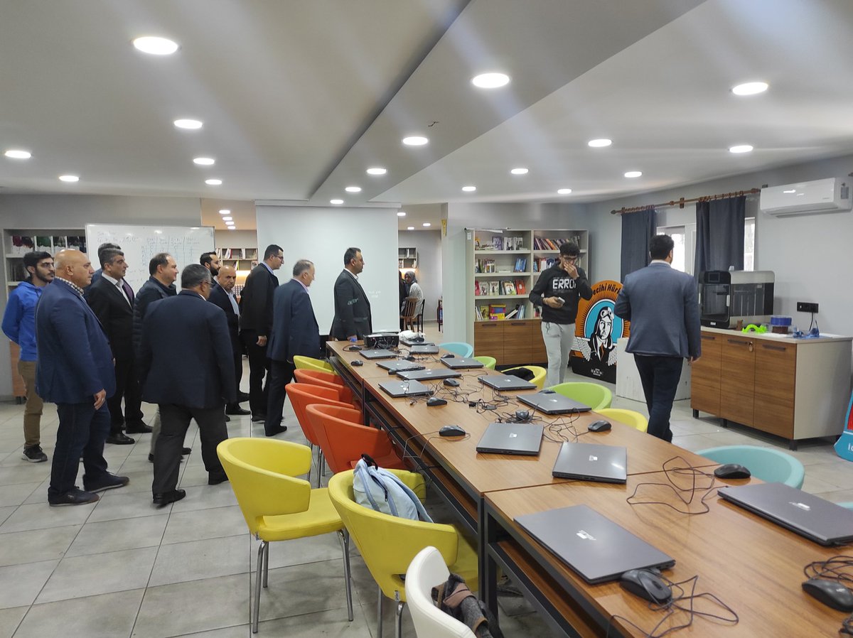 İncelemelerde bulunmak üzere Batman'da bulunan Mütevelli Heyeti Başkanımız Dr.Şener AĞAÇ Tügva Batman Şubesi tarafından açılan İcathane'de incelemelerde bulundu.
<a href="/EnsarVakfi/">Ensar Vakfı</a> <a href="/tugvaTR/">TürkiyeGençlikVakfı</a>