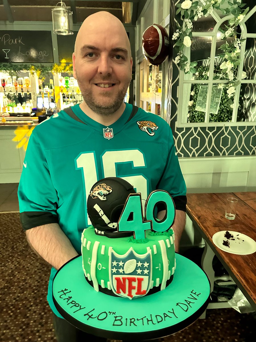 joannewelsh1986's tweet photo. @JaguarsUKandIE biggest Jags fan in the Uk so it was only right to do his surprise 40th Birthday celebrations the best way with a jags cake here in the UK! @Jaguars https://t.co/zGPhg0Y5cP