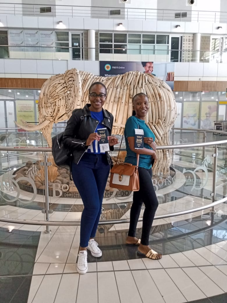 Botswana Team Amogelang and Gaorutwe about to board as they had to the final conclusion of #talpmodule4 #talp2023 @_ARASAcomms <a href="/Doyenne98221780/">Trecia Ndelema</a> <a href="/nakittosharonn/">SHARON NAKITTO</a> <a href="/RunyararoT95/">Runyararo Tembani</a>
