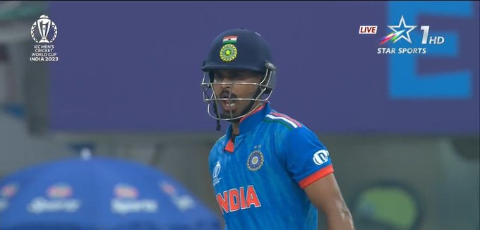 🔴 WICKET ALERT! Iyer departs after a brilliant knock, scoring 77 runs off 87 balls. A stellar performance indeed! Applause for a valuable contribution! 👏🏏 #INDvsSA #IyerInnings #CricketExcellence 🌟🔥