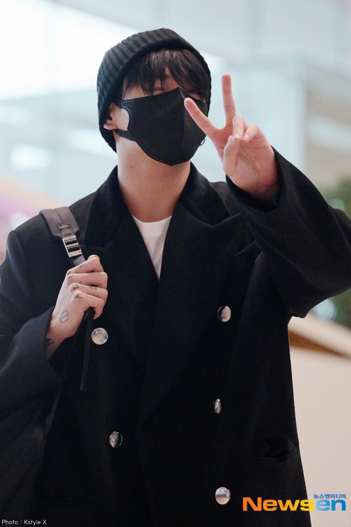 BTS ジョングク 1024px-Jungkook_for_Dispatch_