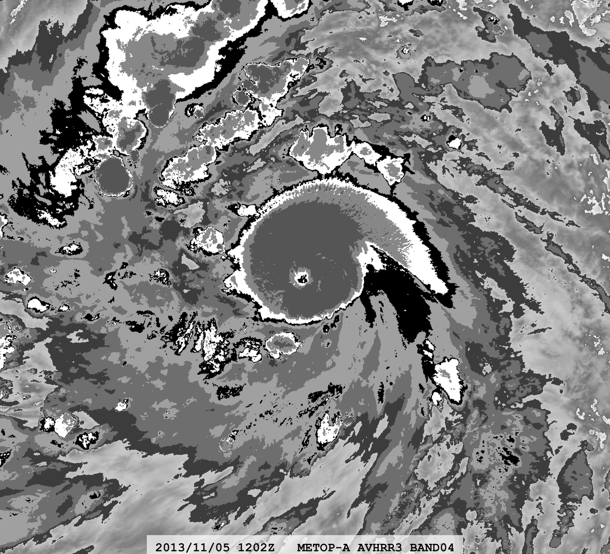 zeb199818's tweet photo. Super Typhoon #Haiyan 10-year Anniversary
#31W Typhoon #Haiyan
Satellite: #METOPA #AVHRR3
Time : 2013/11/05 1202Z https://t.co/15Lfa0pLxg