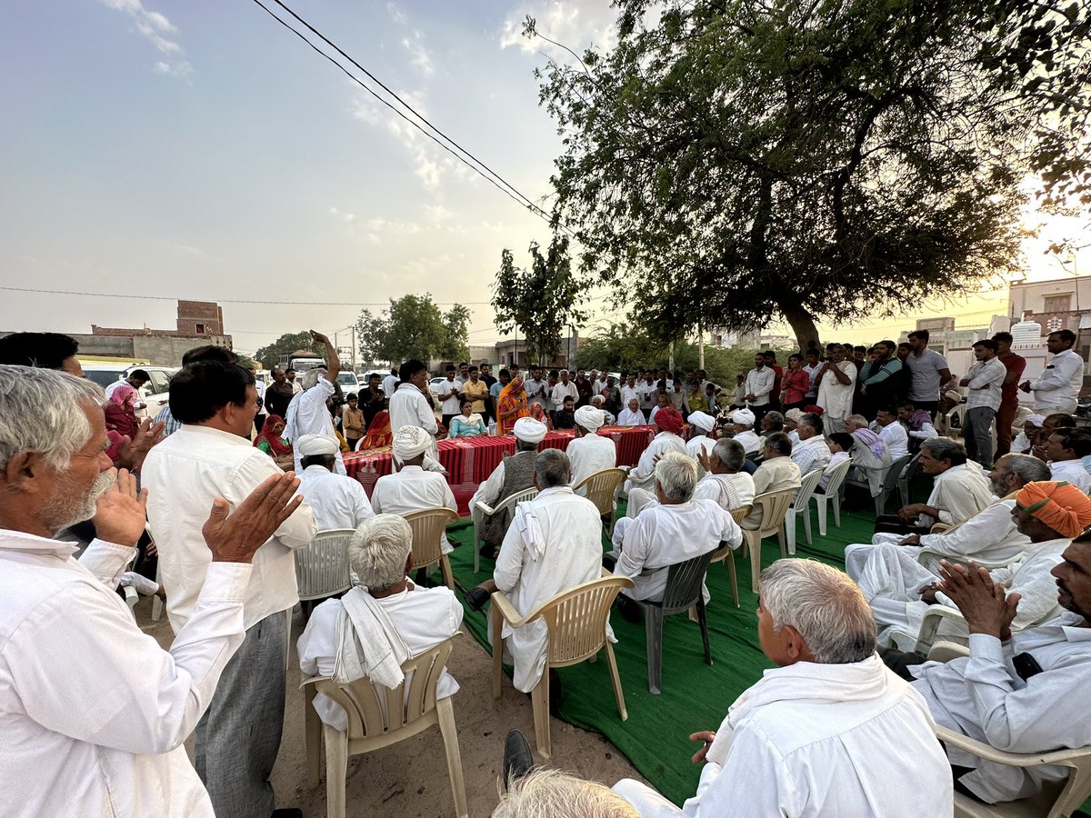 Tolaramsiyag's tweet photo. जनसंपर्क मान्याणा 🤚 नोखा कांग्रेस प्रत्याशी सुशीला रामेश्वर डूडी
नोखा की जनता जनार्दन अपना स्नेह व आशीर्वाद यूही बनाये रखना ! https://t.co/ebgvaYG4EE