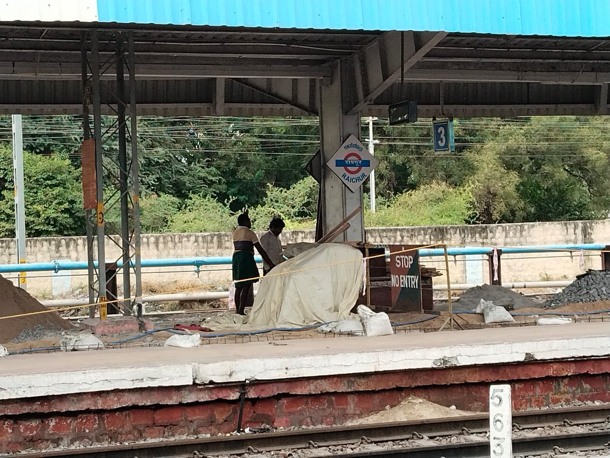 SCRailwayIndia's tweet photo. #SCRInfraUpdates

Redevelopment #infrastructure work under #AmritBharatStation Scheme at #Raichur station under progress

@RailMinIndia https://t.co/azPJRSnvIz