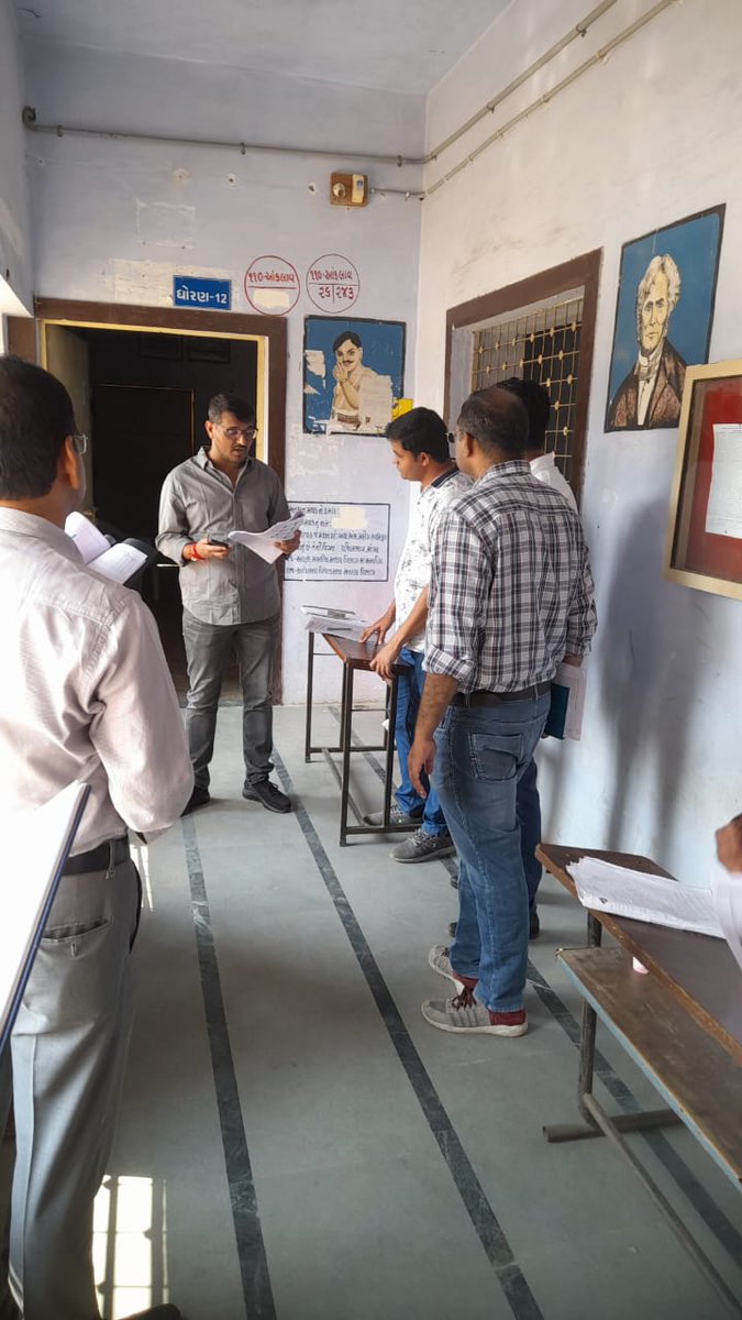AnandElection's tweet photo. Resp.DEO and Collector sir, Anand has visited Polling stations of 112-Anand, 111-Umreth and 110-Anklav AC and instructed BLOs to enroll maximum young voters and rectify electoral roll.@ECISVEEP @CEOGujarat @CollectorAnd https://t.co/j8qNTnDwUu