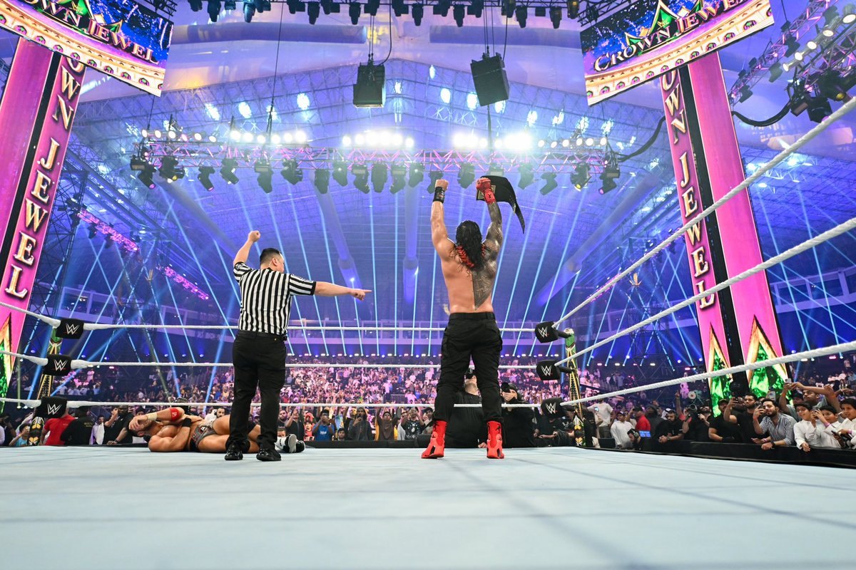 هل #WWECrownJewel تفوق على عرض #WWENOC ?