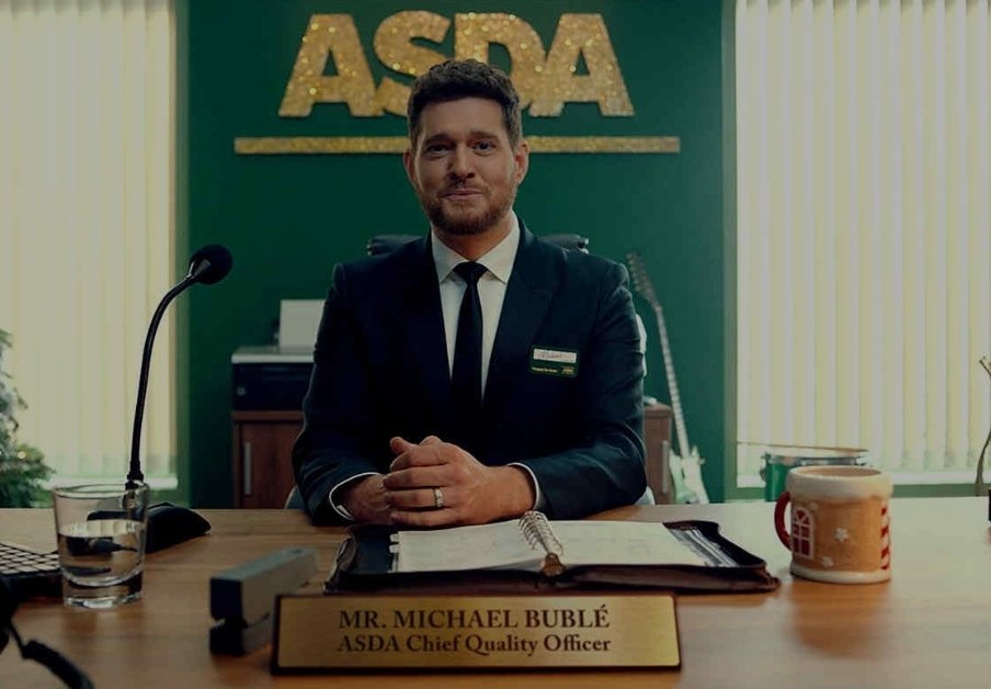 StevenGeorgia's tweet photo. Having reviewed all the Xmas ads with my parents and family it's a clear winner for @asda @MichaelBuble
#AsdaXmasBublé #XmasAd https://t.co/PdnFPjxLub