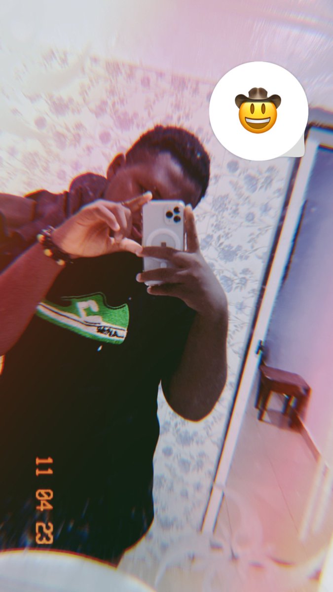 success_9507's tweet photo. You a clout chaser I’m a dream chaser.   We don’t Click. https://t.co/81J5cm1nGw