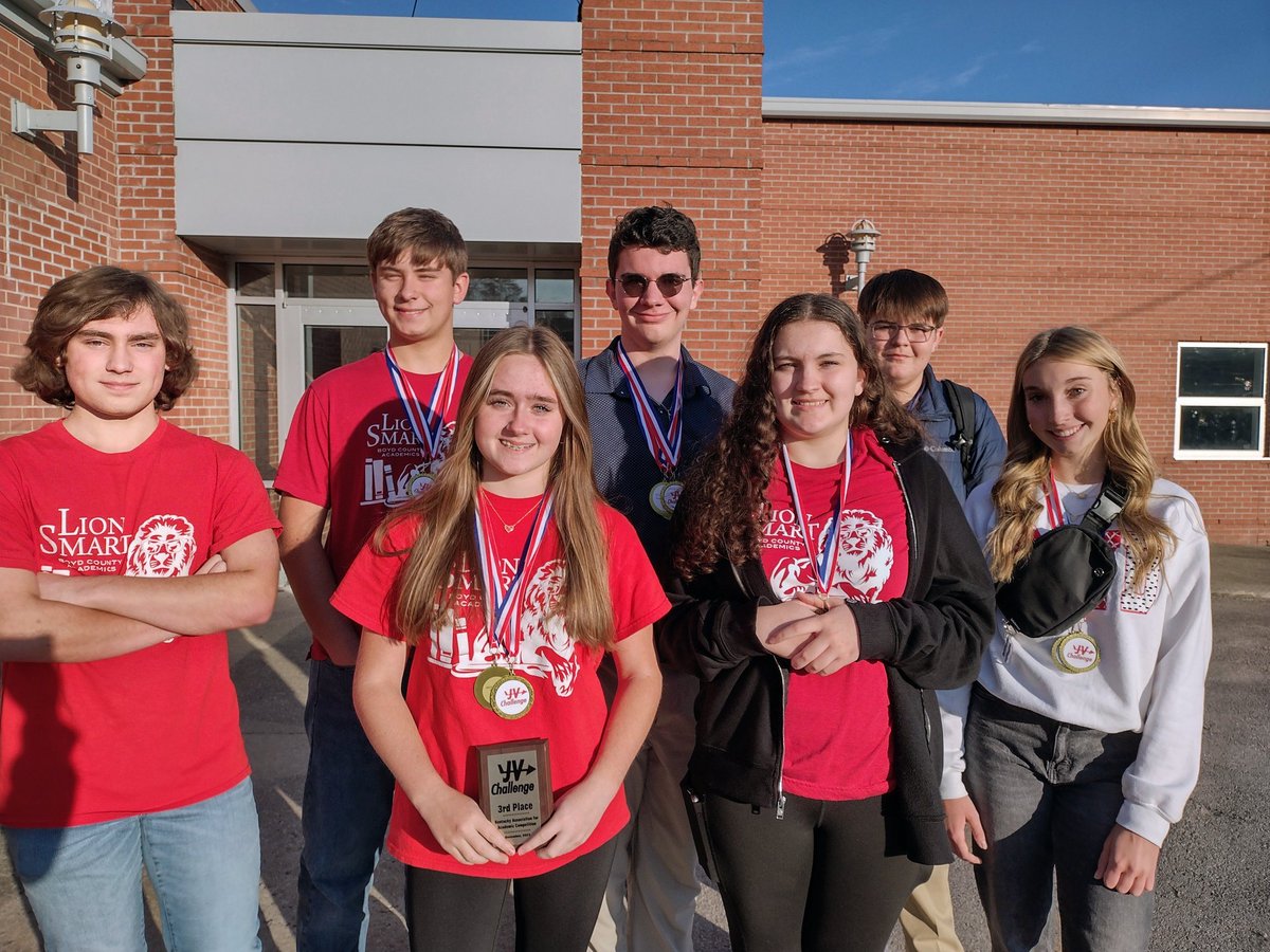 shelbymlyon's tweet photo. Look at these @BoydCountyHigh winners from JV Challenge yesterday!
Michael Brickey - 4th SC
Daisy Yoakem - 6th LA
Colton Thompson - 2nd LA (3rd in state)/3rd AH
Mia Brandenburg - 4th AH
Elle Caldwell - 2nd AH (2nd in state)
Quick Recall - 2nd
Overall - 3rd (0.5 points from 2nd) https://t.co/4xnNVy6ZnG
