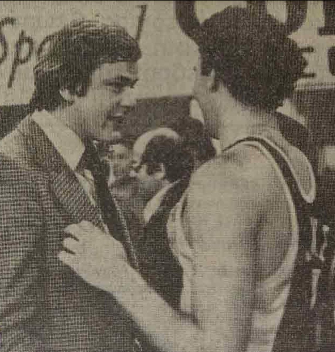 NickGalis6's tweet photo. "Μια μέρα σαν σήμερα, στις 5 Νοεμβρίου του 1980 ο Νίκος Γκάλης «συστήθηκε» στο ευρωπαϊκό κοινό, στο ντεμπούτο του για το Κύπελλο Κόρατς. Και τι ντεμπούτο ήταν αυτό! 56 πόντοι επί της ουγγρικής Μάβακ μέσα στην Βουδαπέστη, για να ακολουθήσουν άλλοι 41 πόντοι του στη ρεβάνς του Παλέ https://t.co/yzKAuvmZ0n