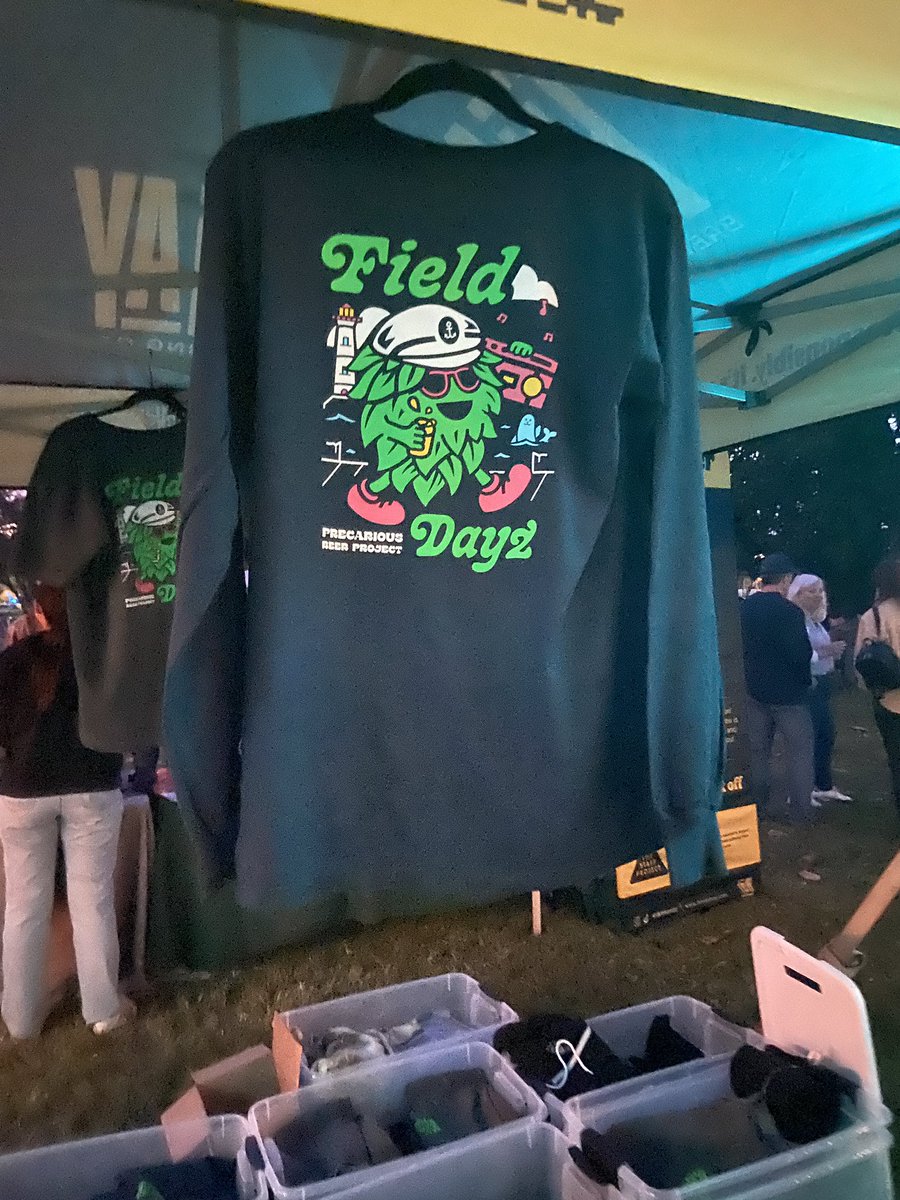 CassiePodish's tweet photo. Spotted some of my day job art hangin out at Field Dayz beer fest yesterday https://t.co/jWTeMkpFYR