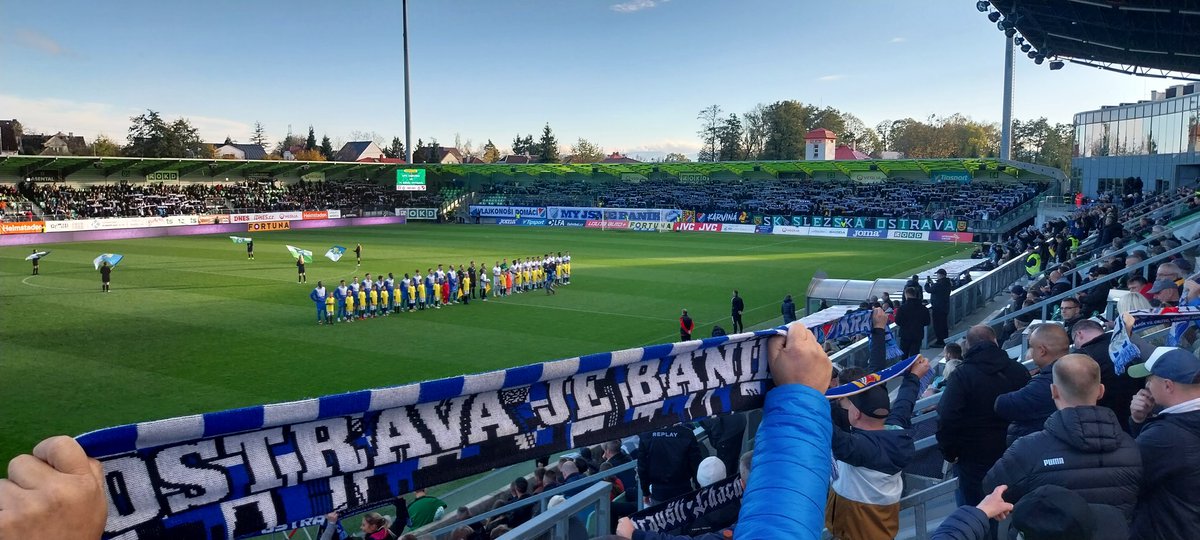 trevor_fcb's tweet photo. Sportovni vikend. 

SK Slany- FK Hvězda Cheb 3:1, 164 platicich diváků,  divize B.

MFK Karviná - FC Baník Ostrava 1:3, vyprodano 

 #banik #Ostrava #banikontour #hvezda #Cheb  #groundhopping #hvezda&amp;Baník https://t.co/n2L7tbp54G