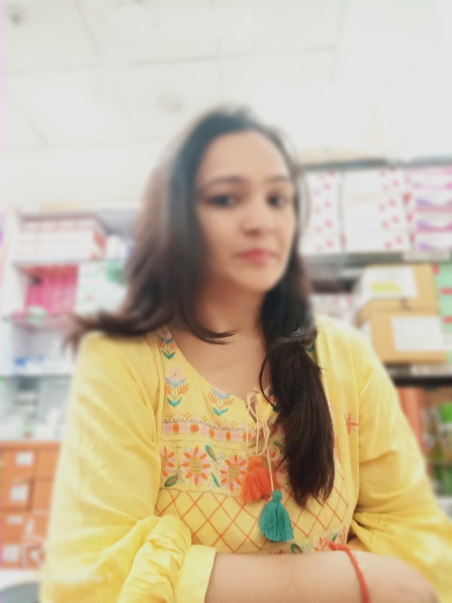 Savalgishweta's tweet photo. Okay... This much Yellow..🔥🔥
Is it ok... 💛💛
Quote with #Yellow_Twitter 💛 https://t.co/y7Xgi9HRxY