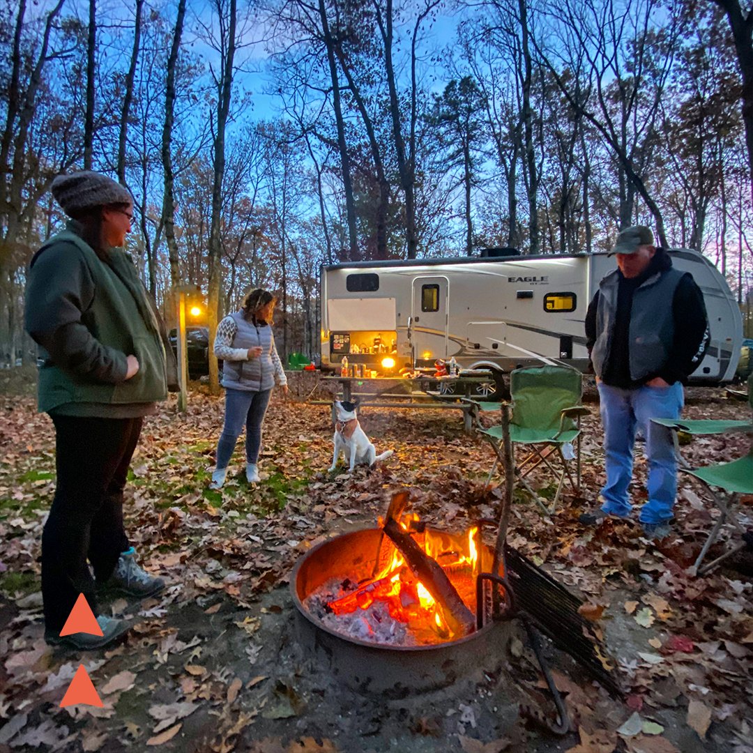 GoRVing's tweet photo. Some people call it "Daylight Savings Time", we call it "Extended Campfire Time!" 🔥Here's a reminder to turn your clocks back an hour, RVers. ⏱️
#GORVING #DaylightSavingsTime #TurnTheClocksBack https://t.co/hfjPE10Md1