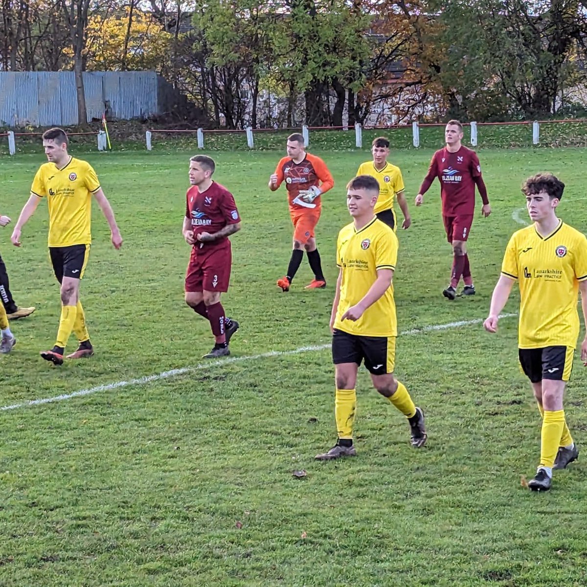 Thorniewood2006's tweet photo. Brilliant to see Noah and David from our squad involved in the @Thorniewood 1st team squad along with 3 players from the U20s team too.  Even better to see @davidmarkey1 get on the pitch for his debut!  Superb boys well done 👏🏻
Great to see the pathway at the club coming together https://t.co/aLOxxo86Ak
