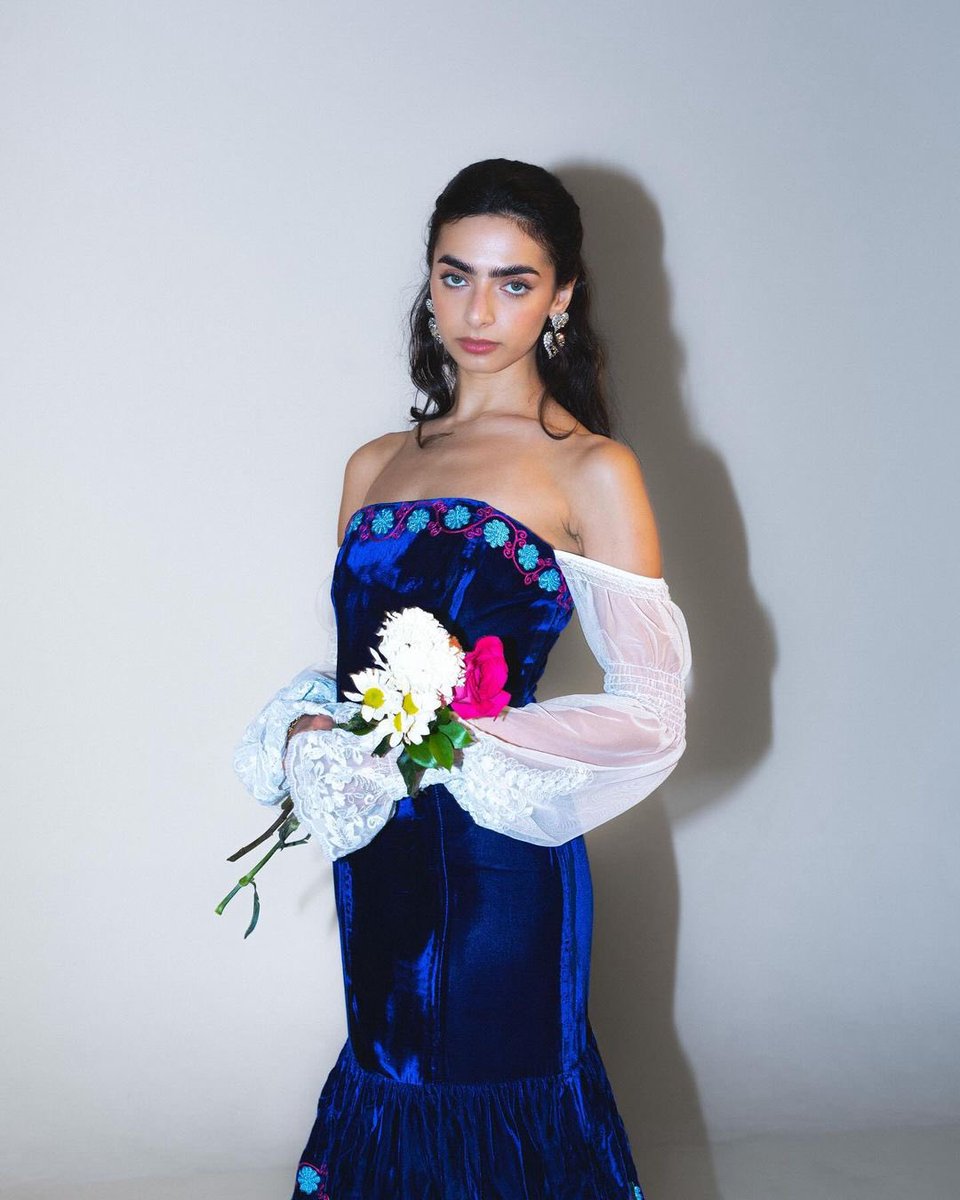 saintdoII's tweet photo. was checking out palestinian emerging designers to support and meera adnan instantly caught my eye, this is the lookbook of her latest ‘pearly skies’ collection <3 💐 https://t.co/7Oyvhadwf1
