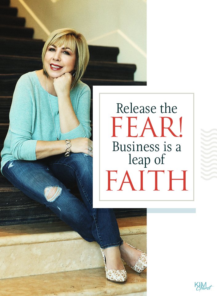 kimgarst's tweet image. Making business decisions with a growth mindset will stretch you and challenge you. You will never grow your business with fear and doubt in your back pocket. Many times you simply have to take a leap of faith. It's part of the process. #BizTip