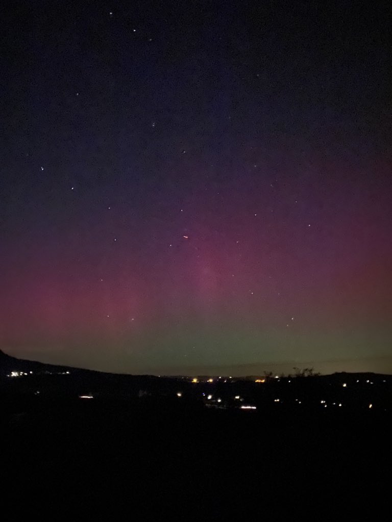 kawanaminusie's tweet image. LUDZIE KURNA W MALOPOLSCE JEST ZORZA POLARNA!!!!!