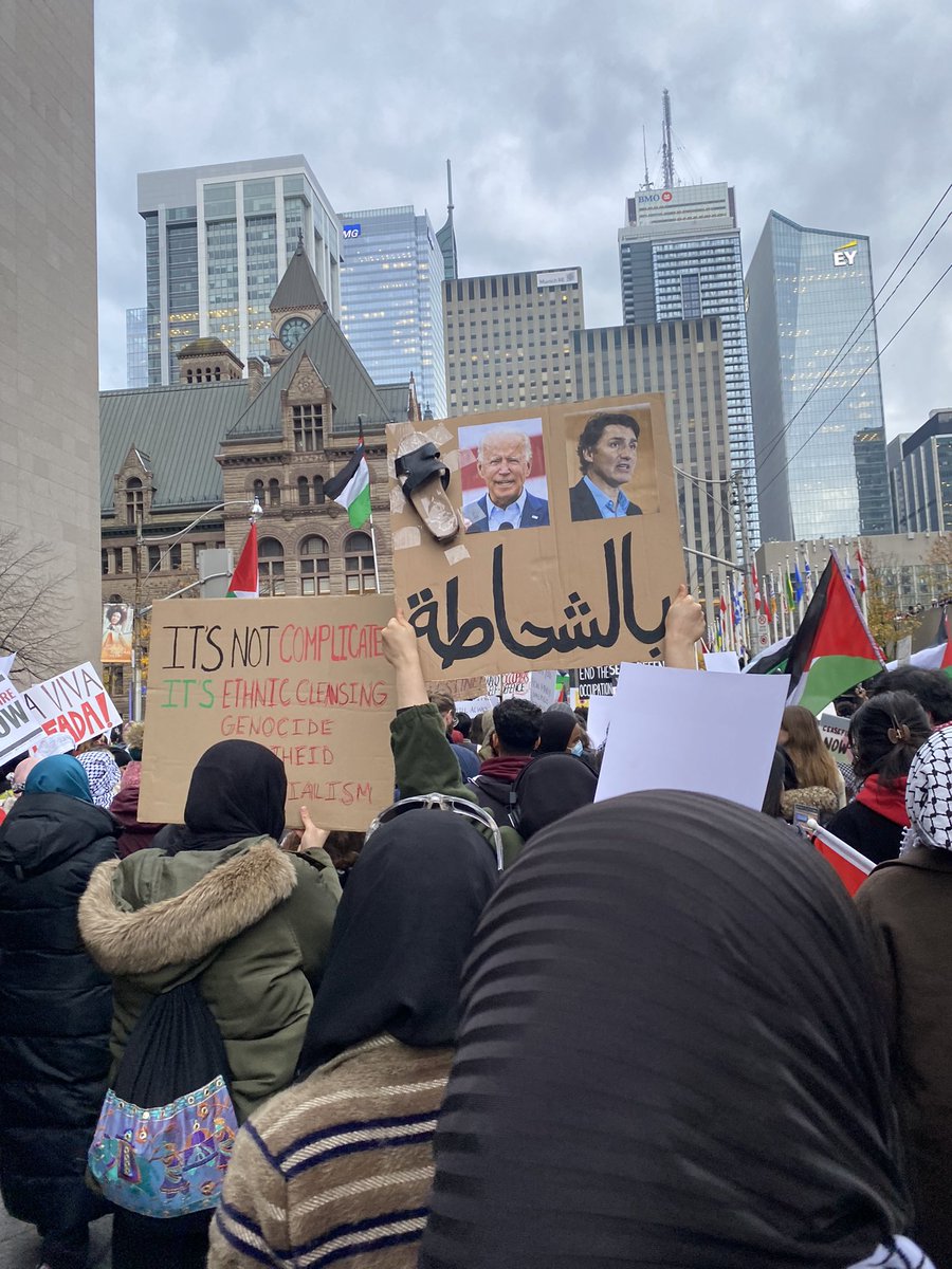 audragabrielle_'s tweet image. Toronto yesterday. In awe of how many people showed up. We won't be silenced.