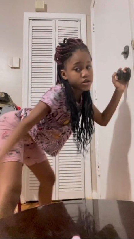 Nandi 🤍💜🤍 tweet media