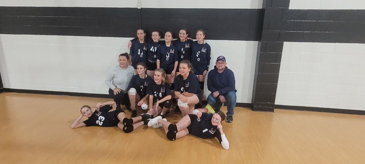 Silver medal for these hard working grade 7 girls of Frank Roberts Junior High at the Metro Elite tournament at Beaconsfield this weekend