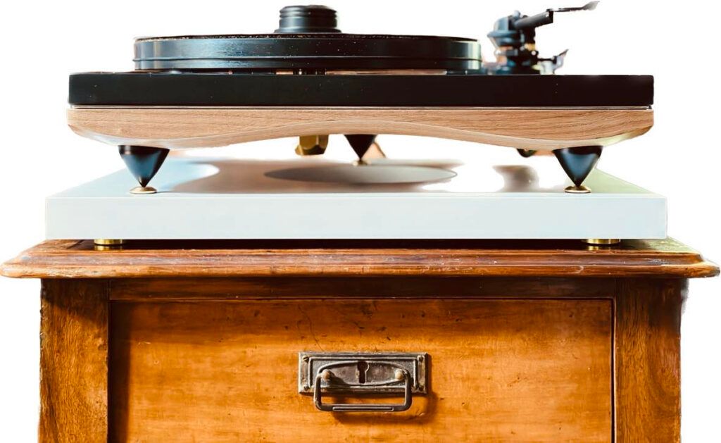 IsoTekSystems's tweet image. “The greatest value of the Sanctum platform is the ability to mute unnecessary vibrations and calm down hums..“

Full review here ▶▶ pangramofon.pl/sanctum ◀◀

#audioaccessories #bluehorizonideas #hifi #hifiaudo #audio #highend #highendaudio #audioupgrade #vinylcommunity