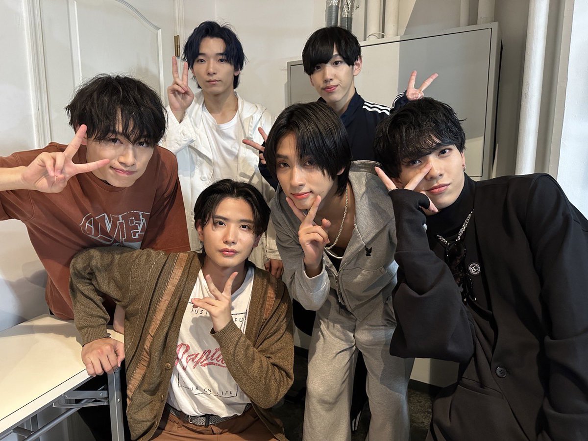 yogayo_official's tweet photo. 【#お友達紹介キャンペーン📣】

11/12(日)~12/24(日)‼️‼️
『はじめまして&amp;お友達紹介キャンペーン〜俺たちやれそう大作戦〜』実施🔥
📱https://t.co/DK4mvf8EWQ

なんと前回から5倍の…
#50万pt に挑戦🏅
クリアで #推しカメラ 公開です❤️‍🔥

メンバーにもご褒美が⁉️😏

#世が世の俺たちやれそう大作戦 https://t.co/IIjKsEbWoL