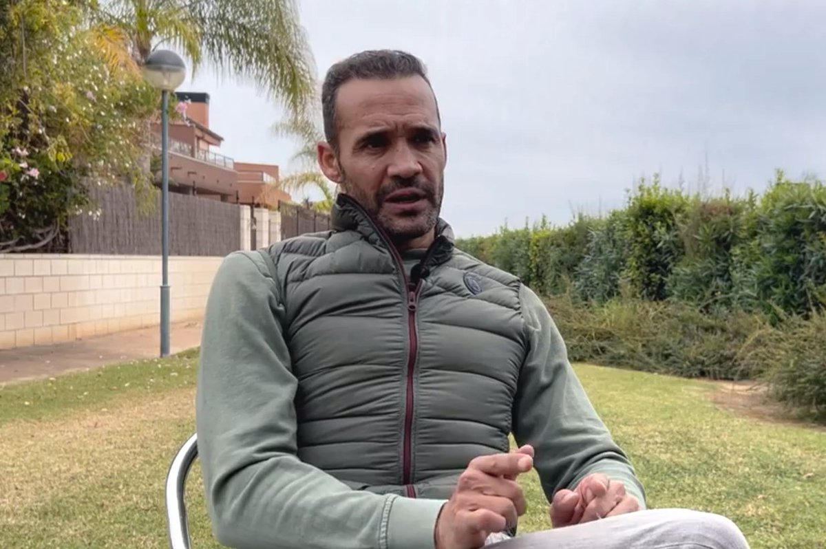 Juanfran García: "El insulto que más me han dicho en los campos es 'tartamudo', en redes me escriben el 'tatatata'; no tienen derecho".

✍ <a href="/_cristinabea/">Cristina Bea</a> 

➕ℹ acortar.link/fpNUti