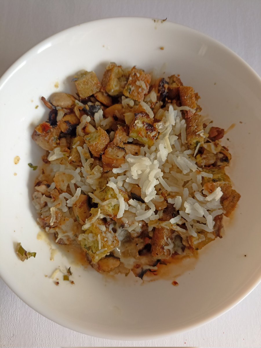 KVal3003's tweet photo. C'était délicieusement succulent 😋
#risotto #tofu #vegan #vegetalien https://t.co/fvUD48DxN3