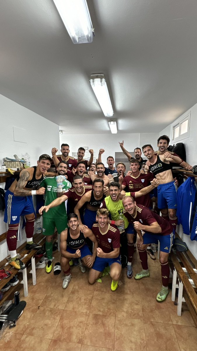 Primera victoria fuera de casa y portería a 0! Estos chicos son enormes!!! 💙🤍