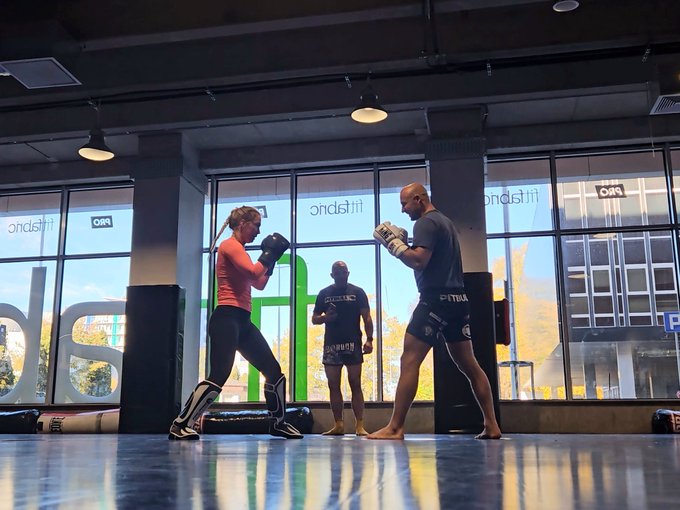 P&oacute;jdę do KSW szybciej niż Tańcula xD Sparing z @PawlakMMA to dow&oacute;d na to, że wszystko się może zdarzyć<a href="/tag/strasznykal"class="tags"><span>#strasznykal</span></a>