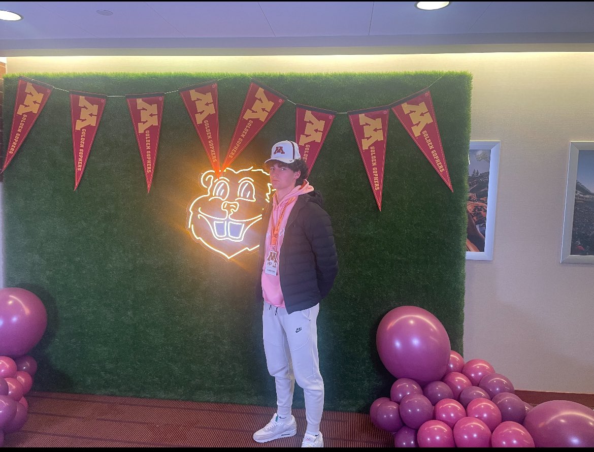 Avery Cook tweet media