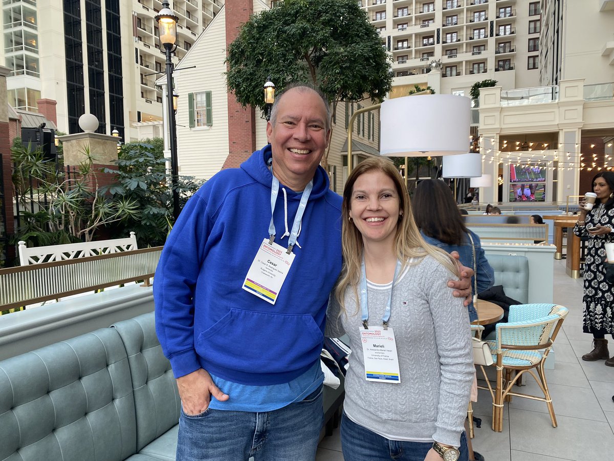 amvacari's tweet photo. Meeting day with Dr Cesar Rodriguez-Saona (Rutgers University, Chatsworth, NJ, USA). Entomology 2023. Entomological Society of America Meeting, National Harbor, Maryland, USA. #entsoc #EntSoc23 #ESAmeeting2023 https://t.co/Ytwx72HUKz