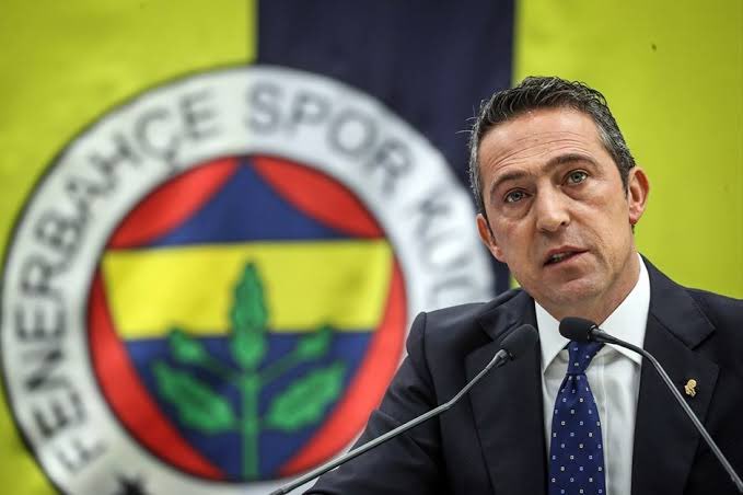 🔴#SONDAKİKA | Fenerbahçe, Süper Kupa Final maçının Türkiye'de oynanması önergesini kabul etti “Cumhuriyetimizin 100. yılında Süper Kupa Finali’nin Atatürk ilke ve devrimlerine karşı bir ülkede oynanması, Atatürk ilke ve devrimlerinin yılmaz savunucusu Fenerbahçe’mizin tarihi