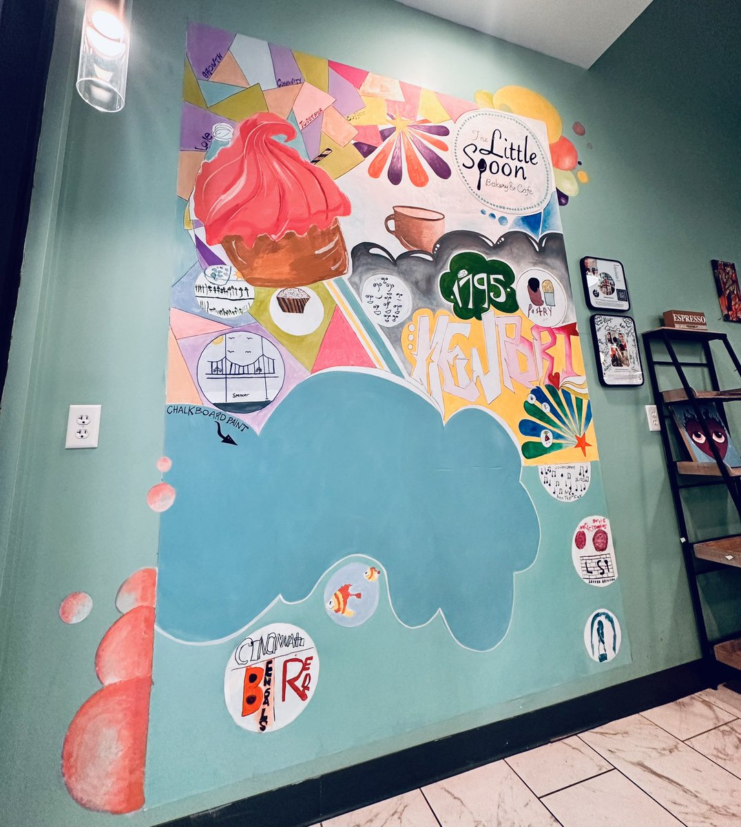 CinciColVisions's tweet photo. The mural is complete! Thanks to all participating community artists! Come grab a coffee &amp; check it out.☕️🧡 Thanks to the #littlespoonbakeryandcafe for everything! #kindness #community #projects #newport @NewportOnLevee https://t.co/J8dbqC6Pfu