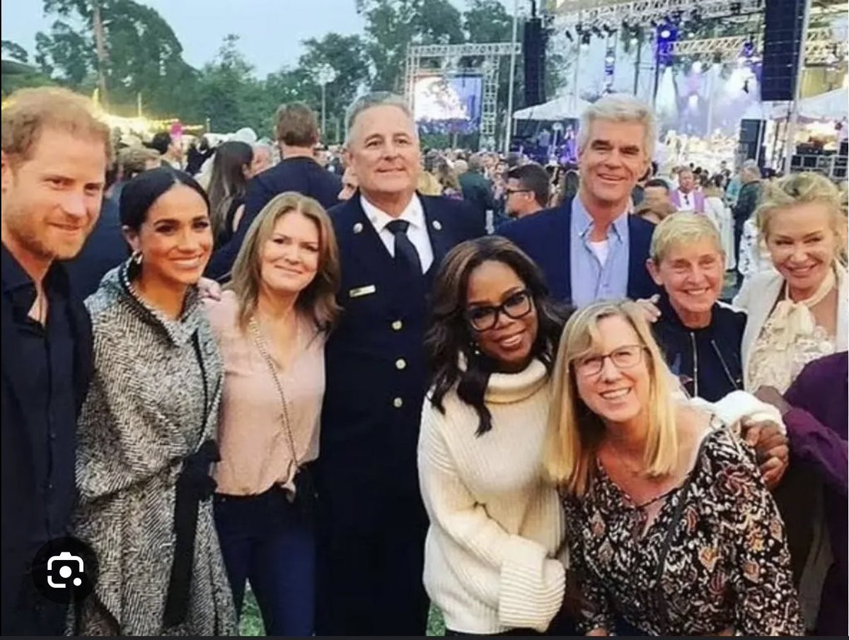 letubana's tweet photo. @simplytixxy11 Every time they think that #HarryAndMeghan are #Cancelled in #HollyWood, they pop up at an  #Alisters’ party or concert somewhere….
#MeghansInfluence is UNDENIABLE‼️🙌 https://t.co/k0ubhWlBIP